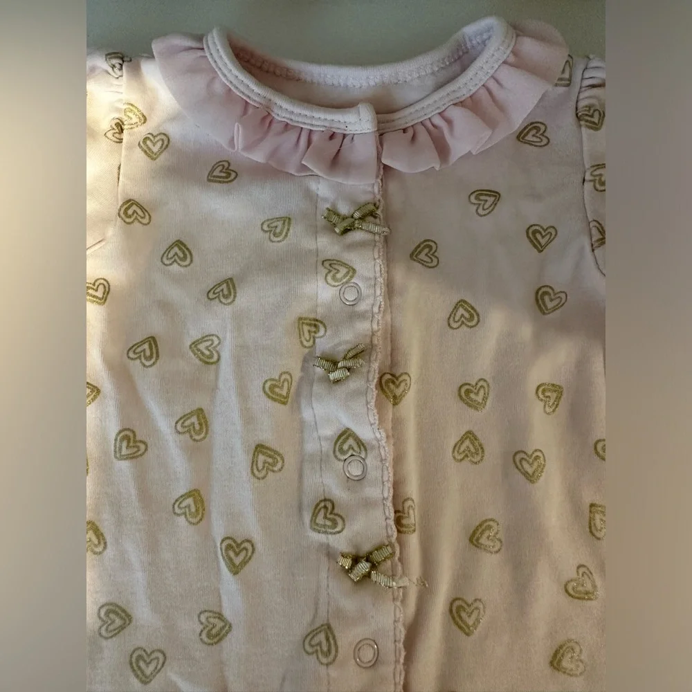 Little Me Light Pink Baby Girl Gold Hearts Footed Sleeper Onesie Pajamas Size 3M